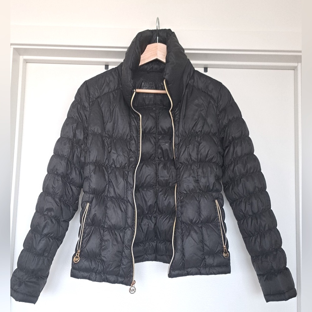 [SOLD] Michael Kors Packable Down Fill Jacket